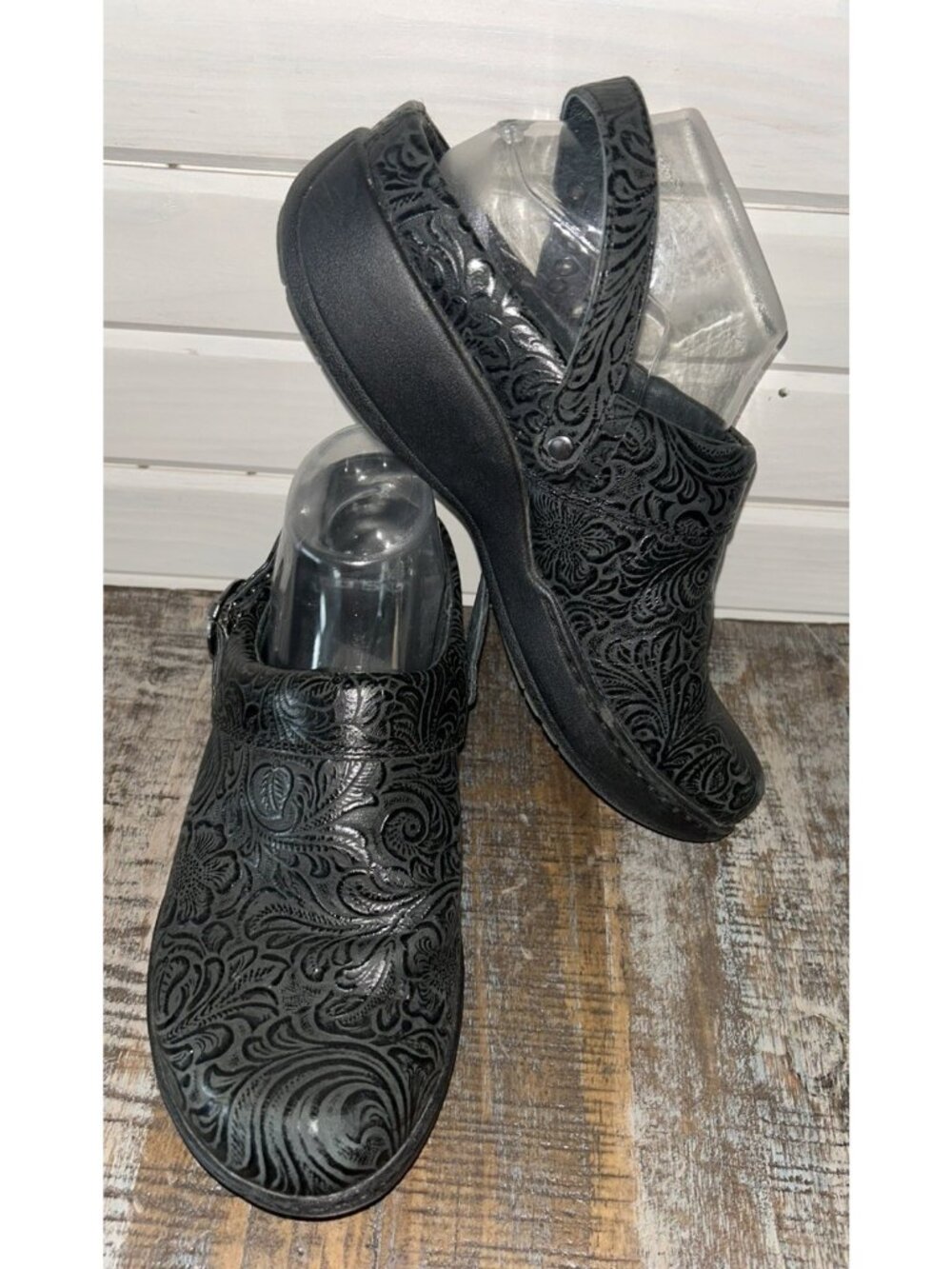 Dansko EU 40 US 9.5-10 Allison Black Tooled Leather Slingback Mules Clogs